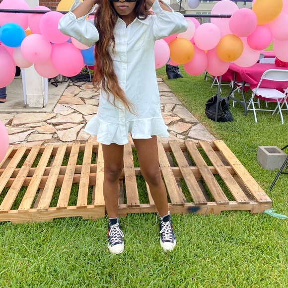 Short white peplum dress - Picture 2 of 4